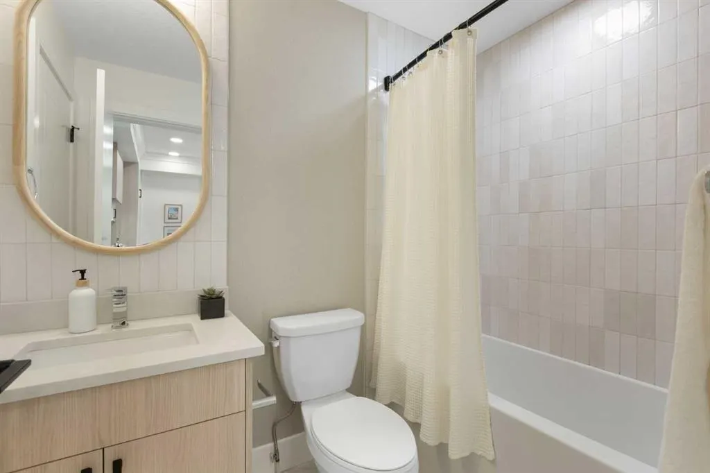 4270 Norford Avenue NW, #1204
