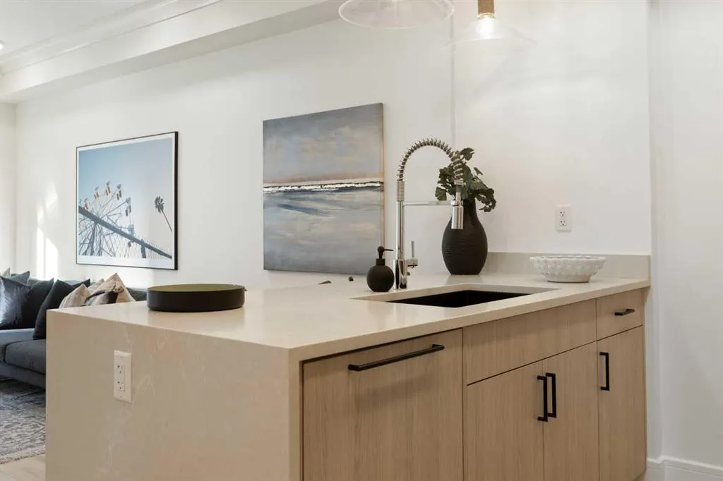 4270 Norford Avenue NW, #1204