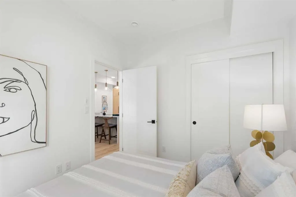 4270 Norford Avenue NW, #1204