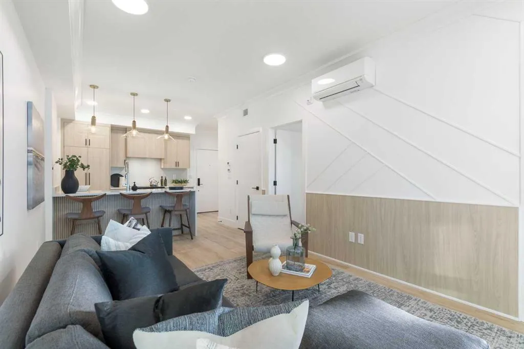 4270 Norford Avenue NW, #1204