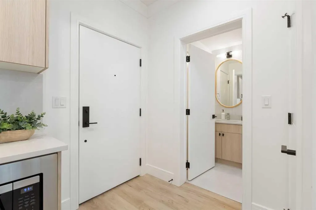 4270 Norford Avenue NW, #1204