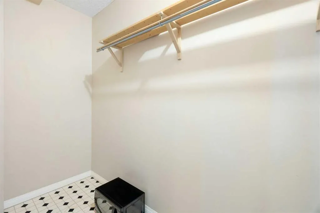 709 3 Avenue NW, #301