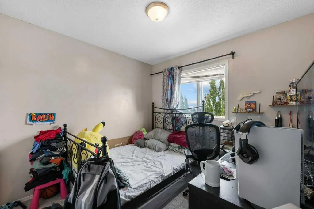 154 Bridlewood Drive SW