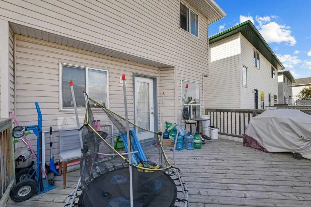 154 Bridlewood Drive SW