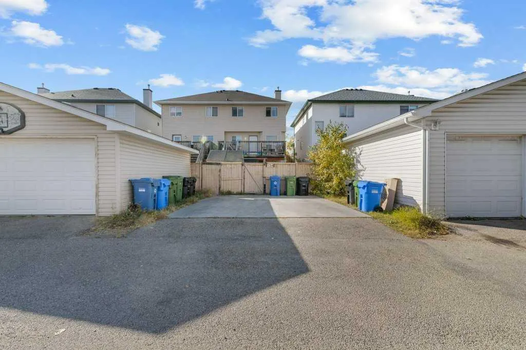154 Bridlewood Drive SW