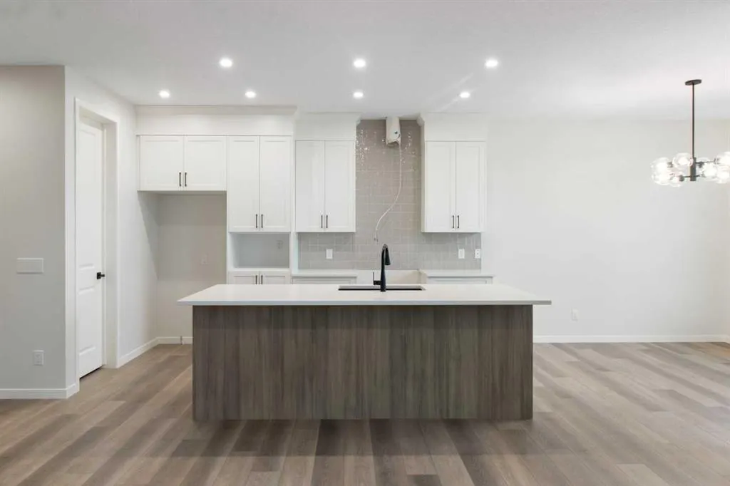 164 Belmont Place SW