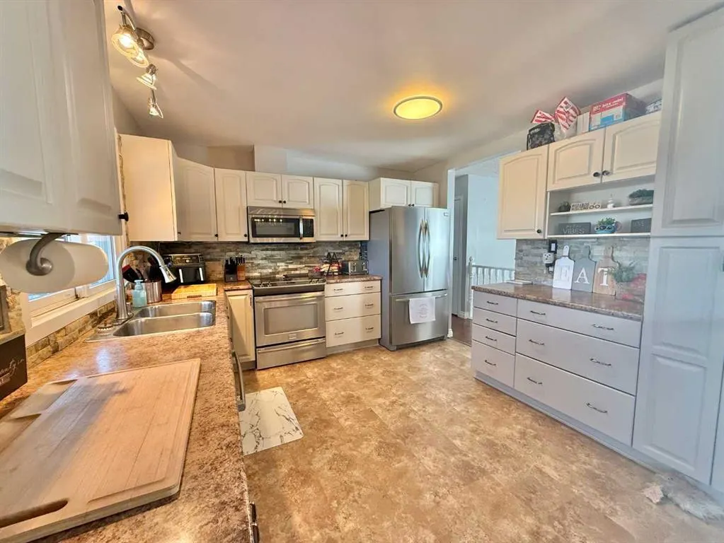 126 Maligne Drive