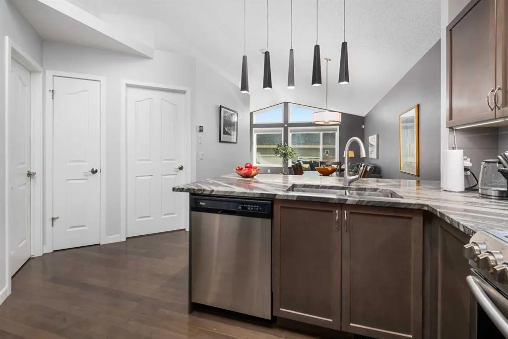 103 Cranford Park SE