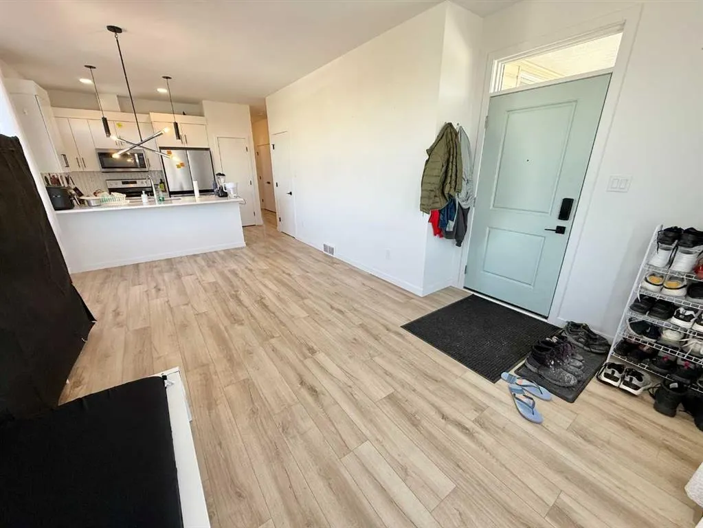 119 Blackwolf Pass N