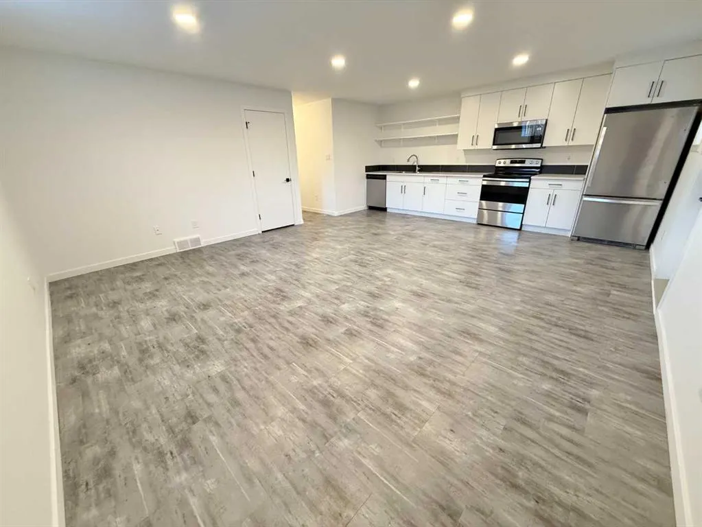 119 Blackwolf Pass N