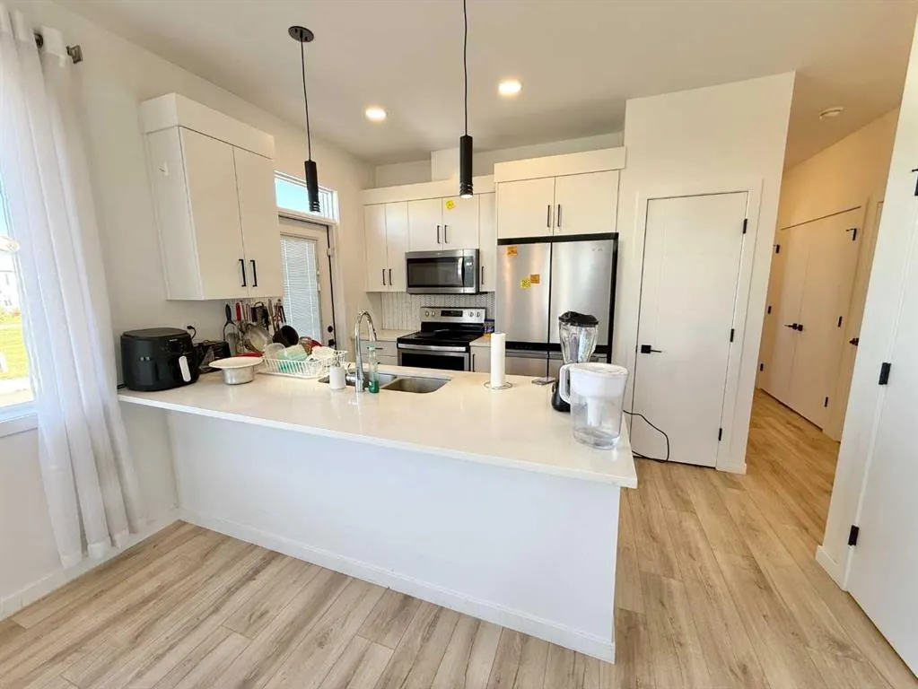 119 Blackwolf Pass N