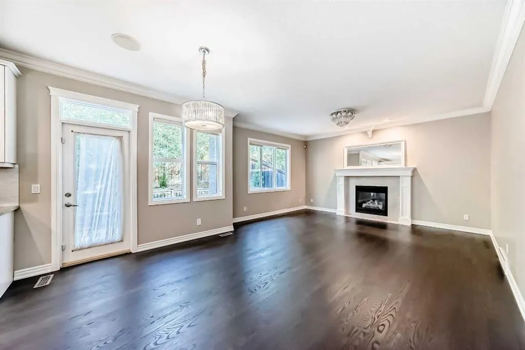 173 Aspenshire Drive SW