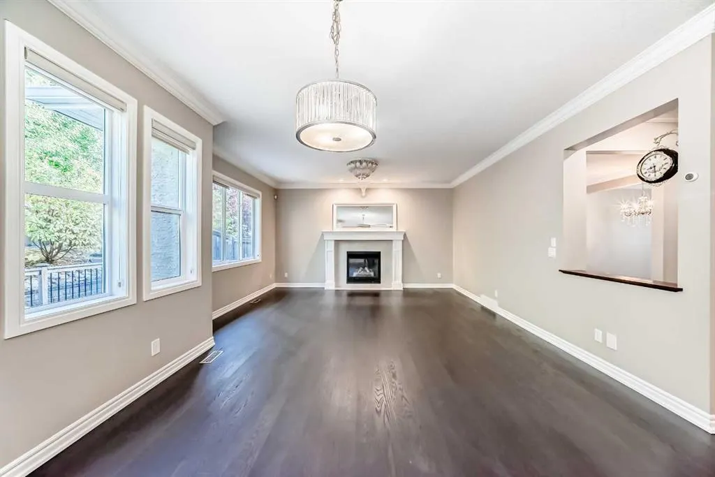 173 Aspenshire Drive SW