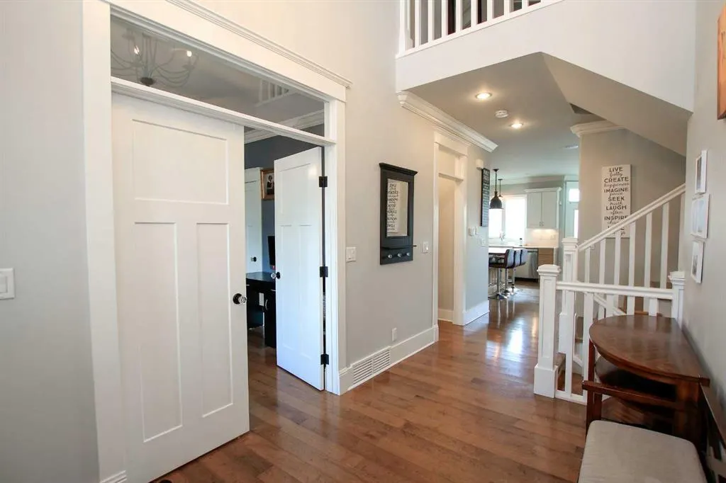6 Grove Close