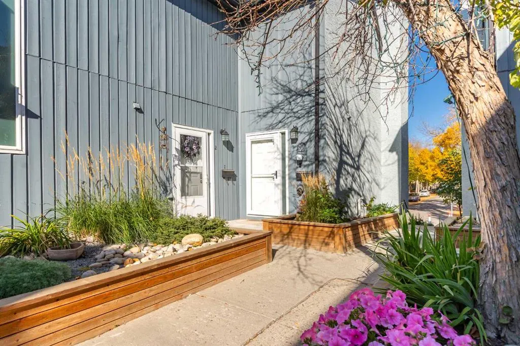 123 13 Avenue NE, #1