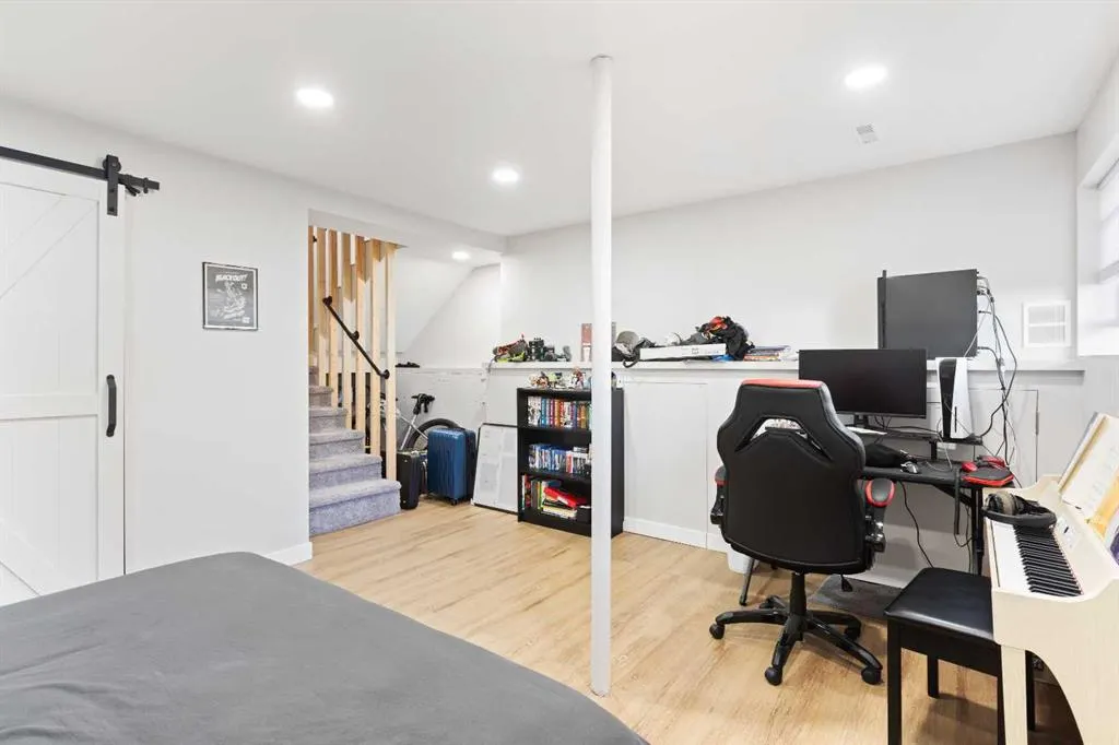 123 13 Avenue NE, #1