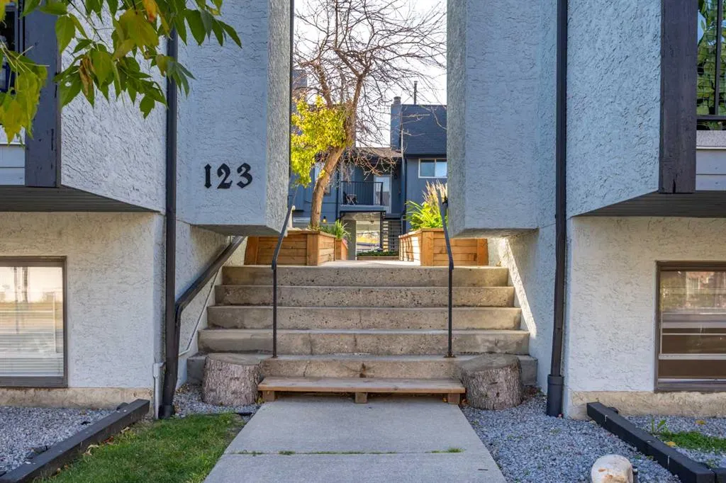 123 13 Avenue NE, #1