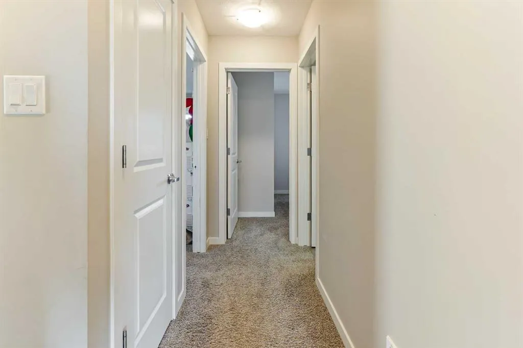 377 Moonlight Way W