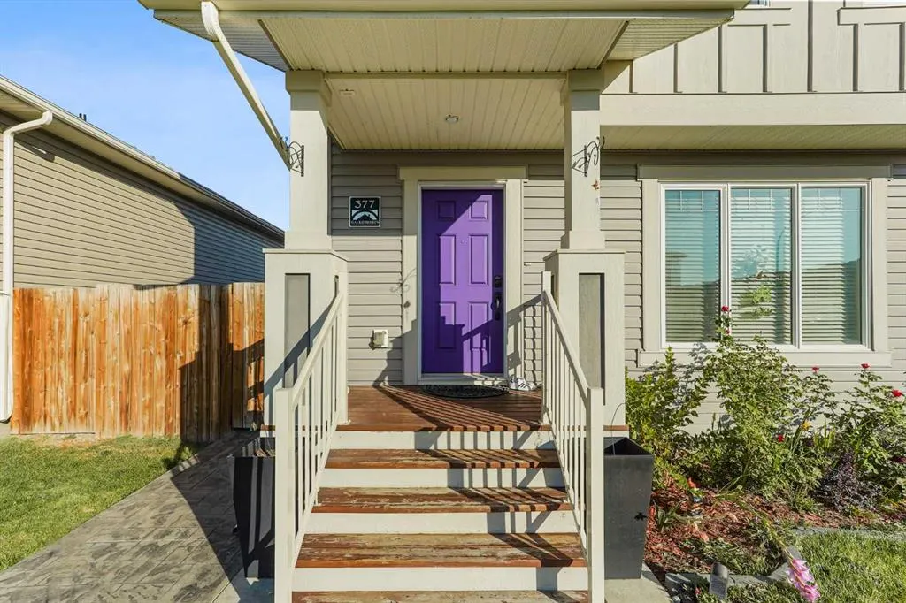 377 Moonlight Way W