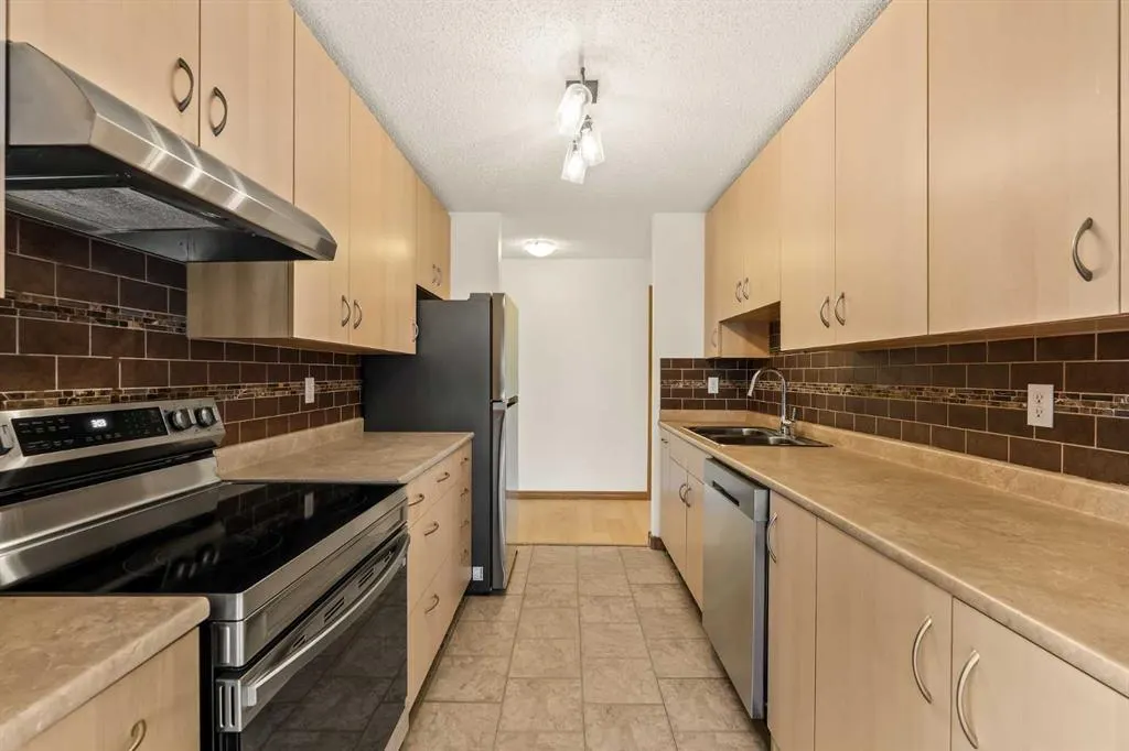 80 Glamis Drive SW, #3302