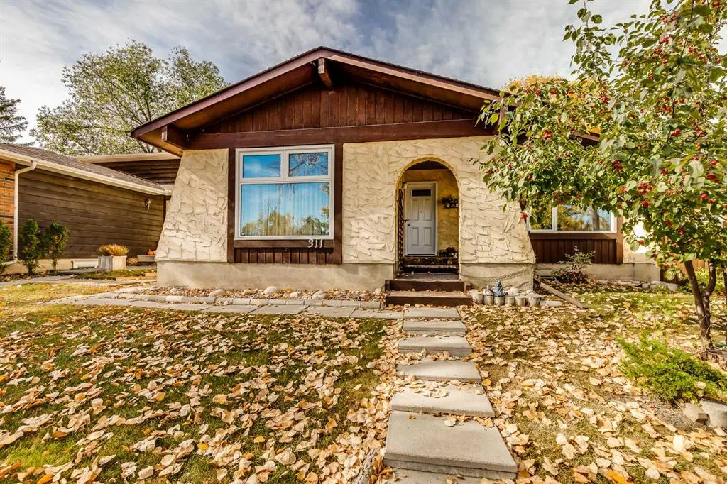 311 Midridge Road SE
