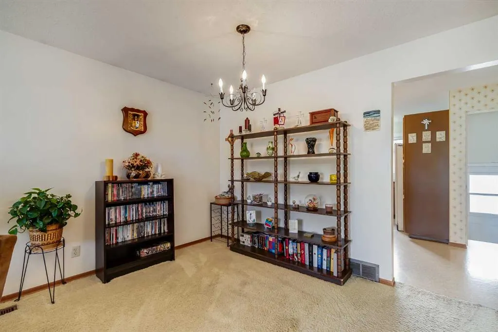 311 Midridge Road SE