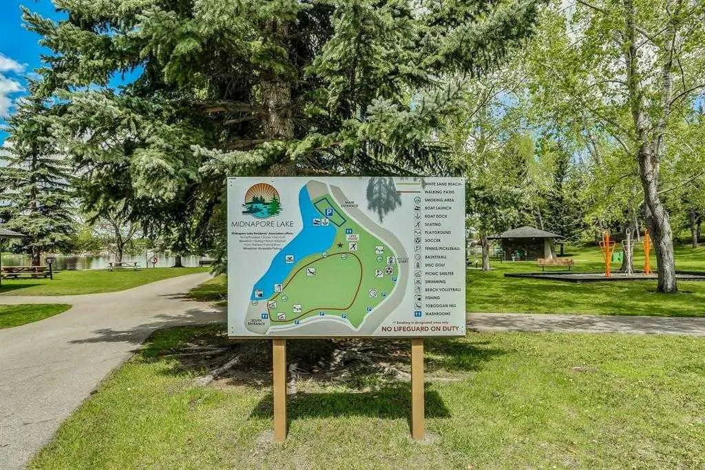 311 Midridge Road SE