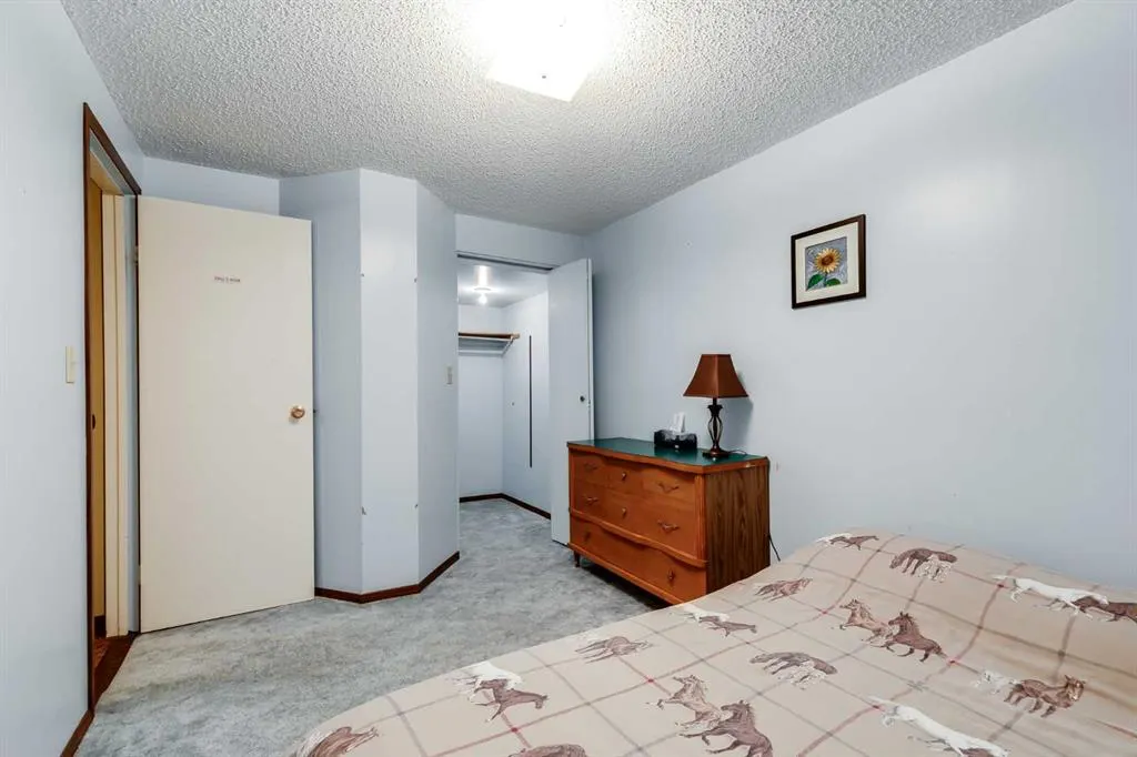 311 Midridge Road SE