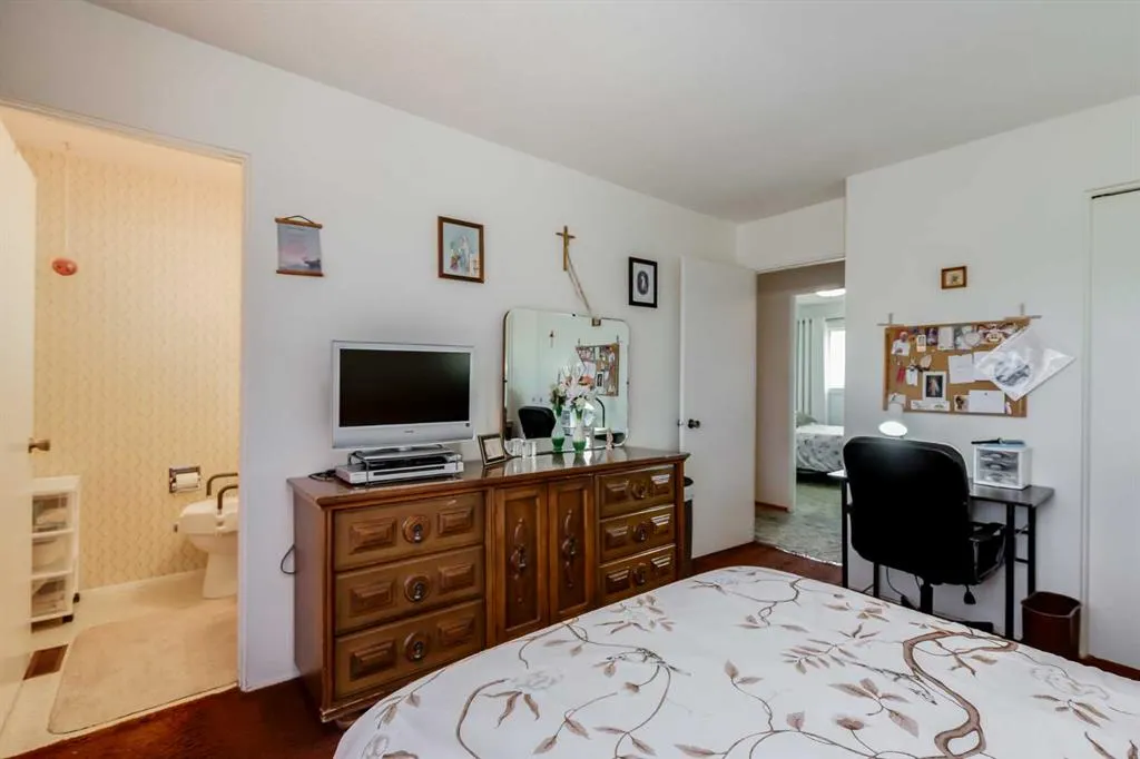 311 Midridge Road SE