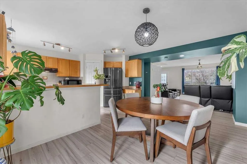 35 Tuscany Ridge Terrace NW