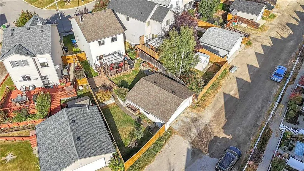 35 Tuscany Ridge Terrace NW