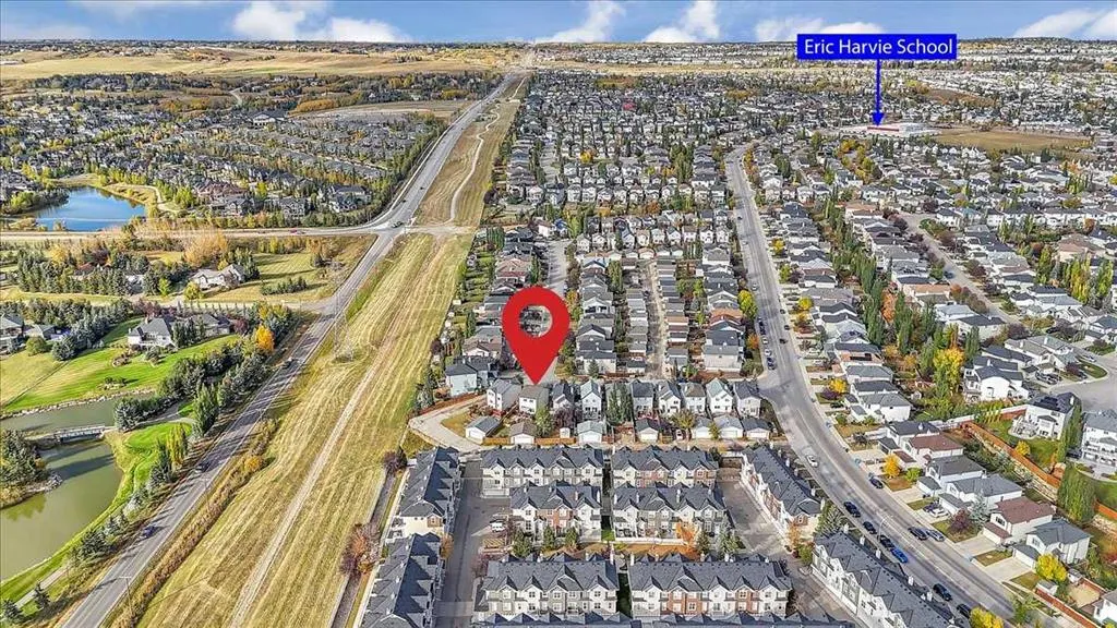 35 Tuscany Ridge Terrace NW