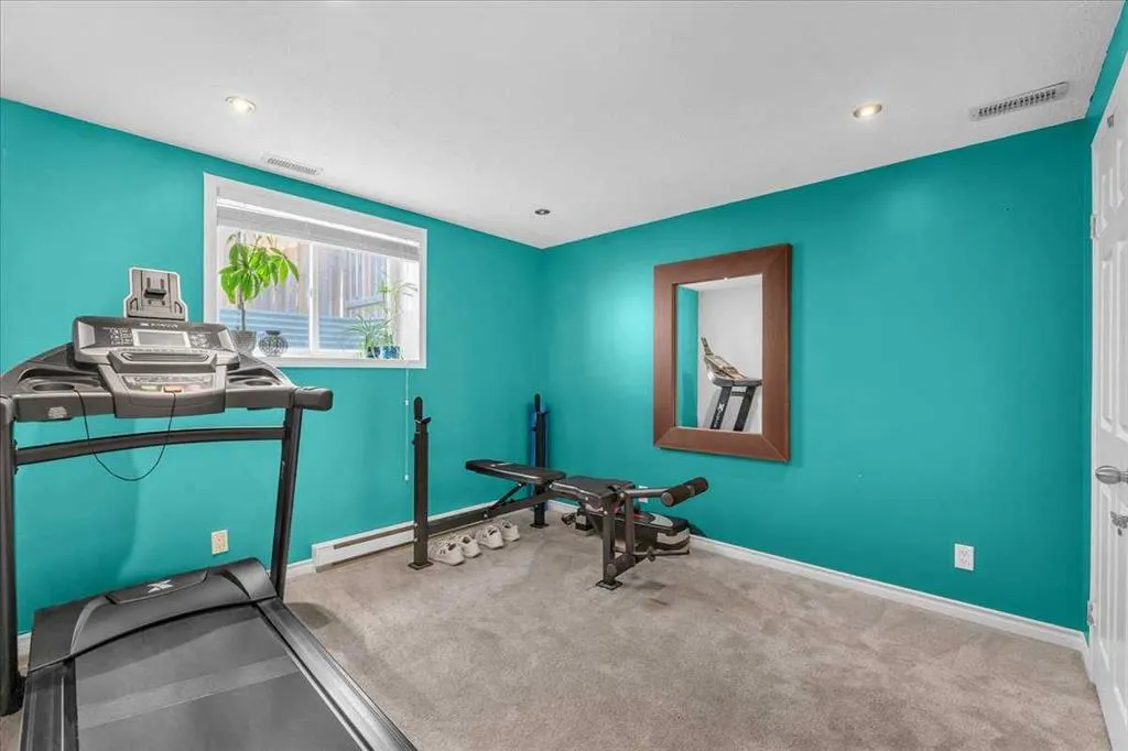 35 Tuscany Ridge Terrace NW