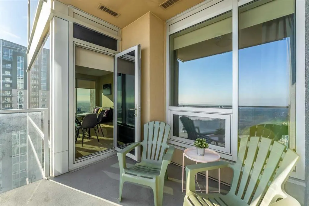 1320 1 Street SE, #2702