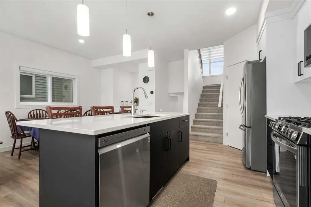 215 Heritage Heights