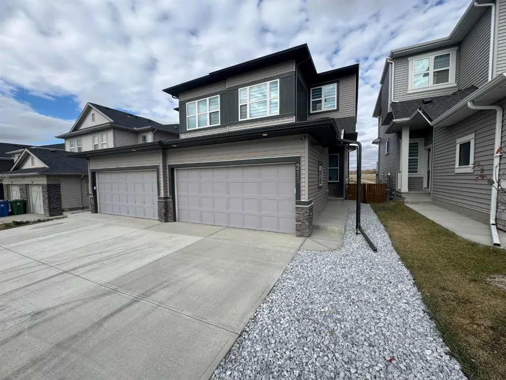 215 Heritage Heights