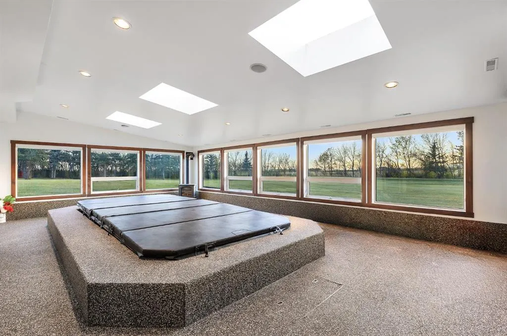 235097 Range Road 283