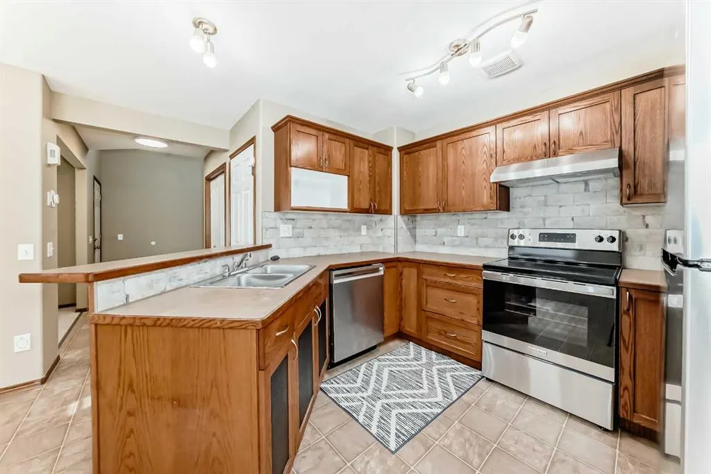 6220 Orr Drive, #144
