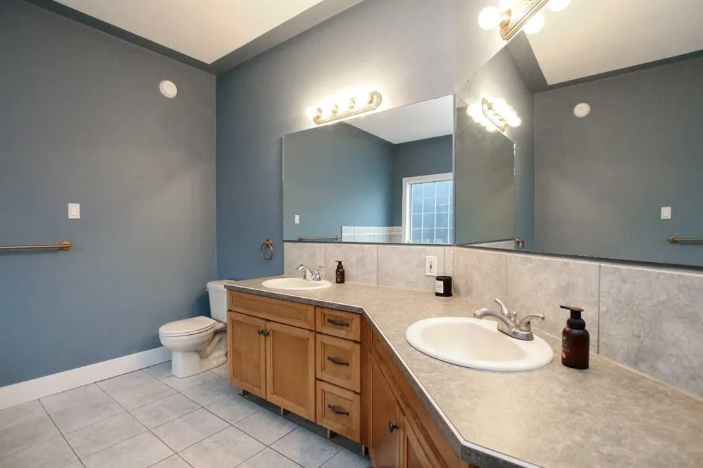1236 Township Road 384, #201