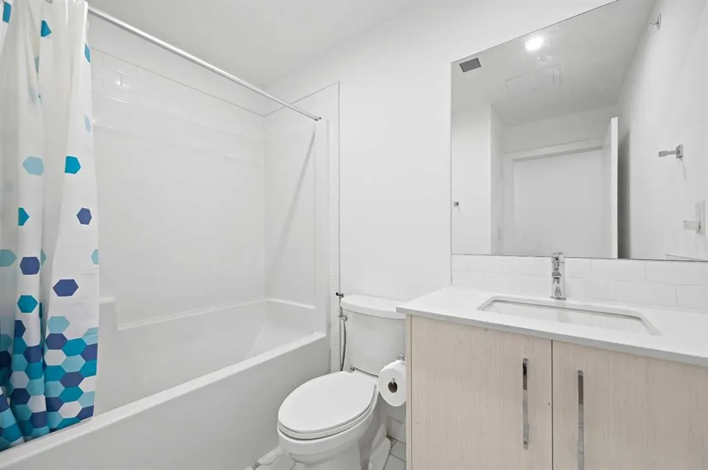 681 Savanna Boulevard NE, #1401