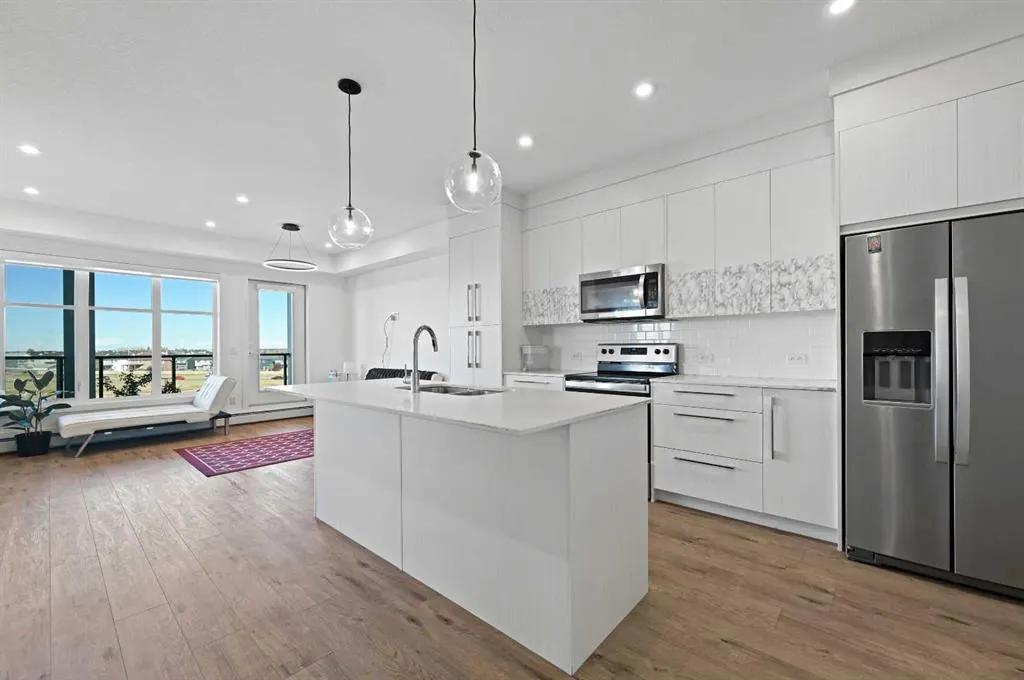 681 Savanna Boulevard NE, #1401
