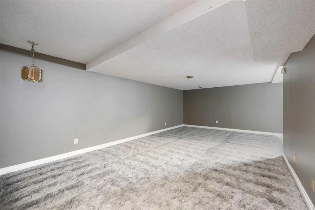 189 Ross Haven Drive