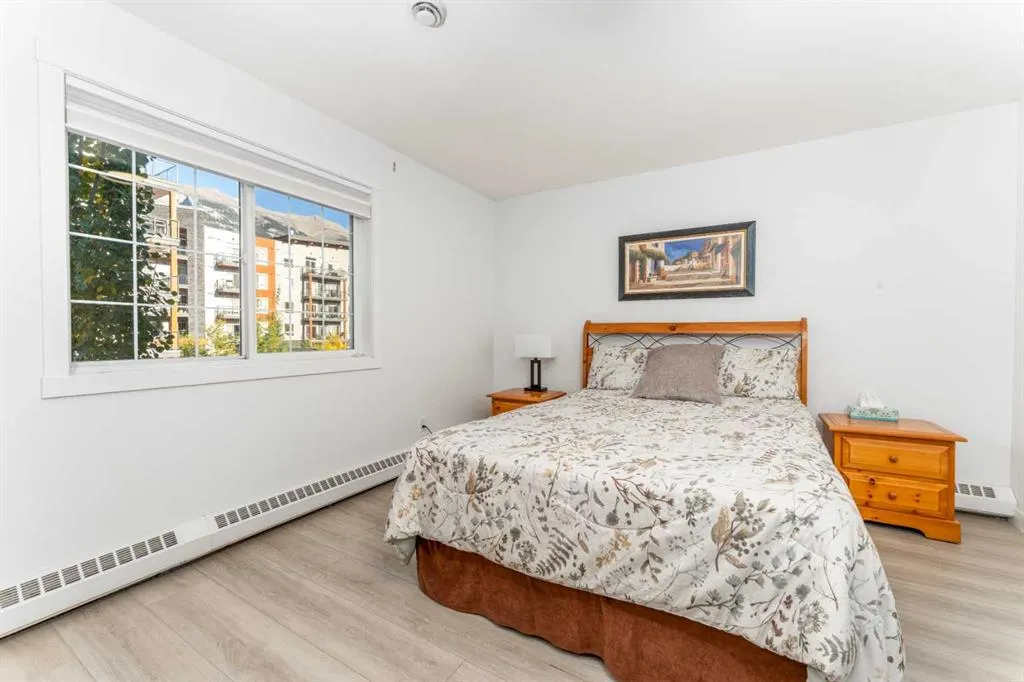 112 Kananaskis Way, #205
