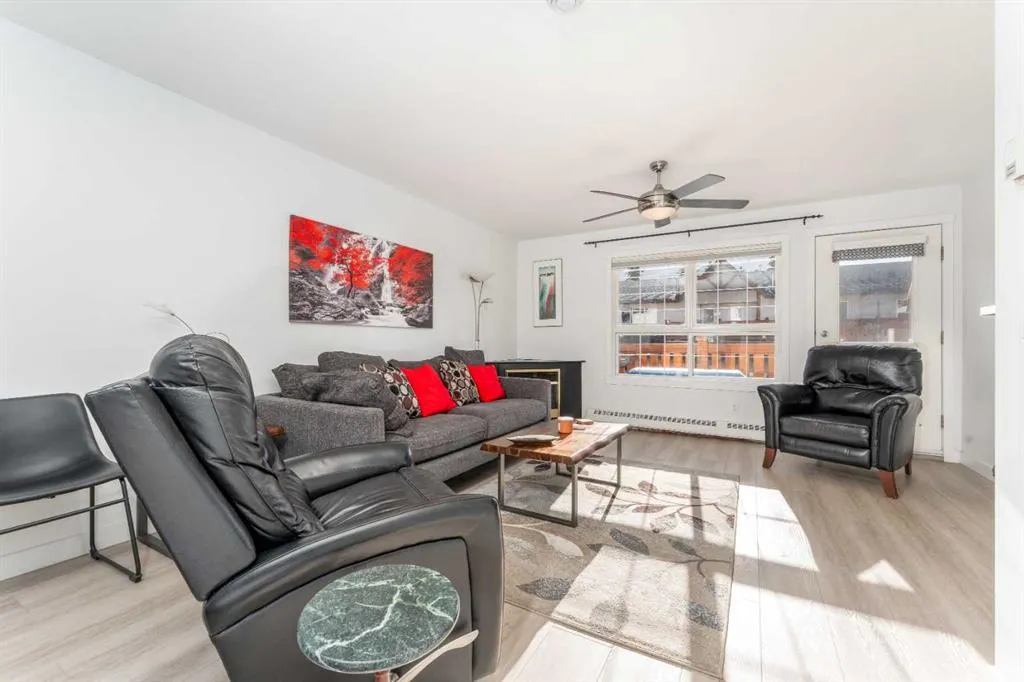 112 Kananaskis Way, #205