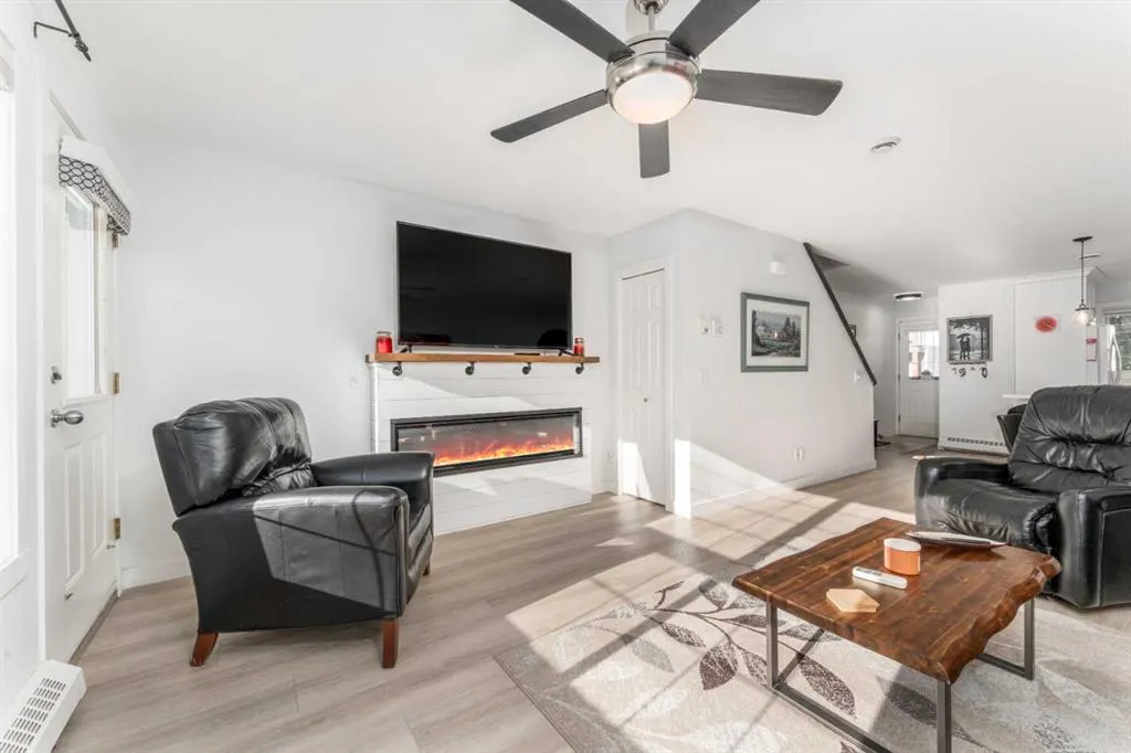 112 Kananaskis Way, #205