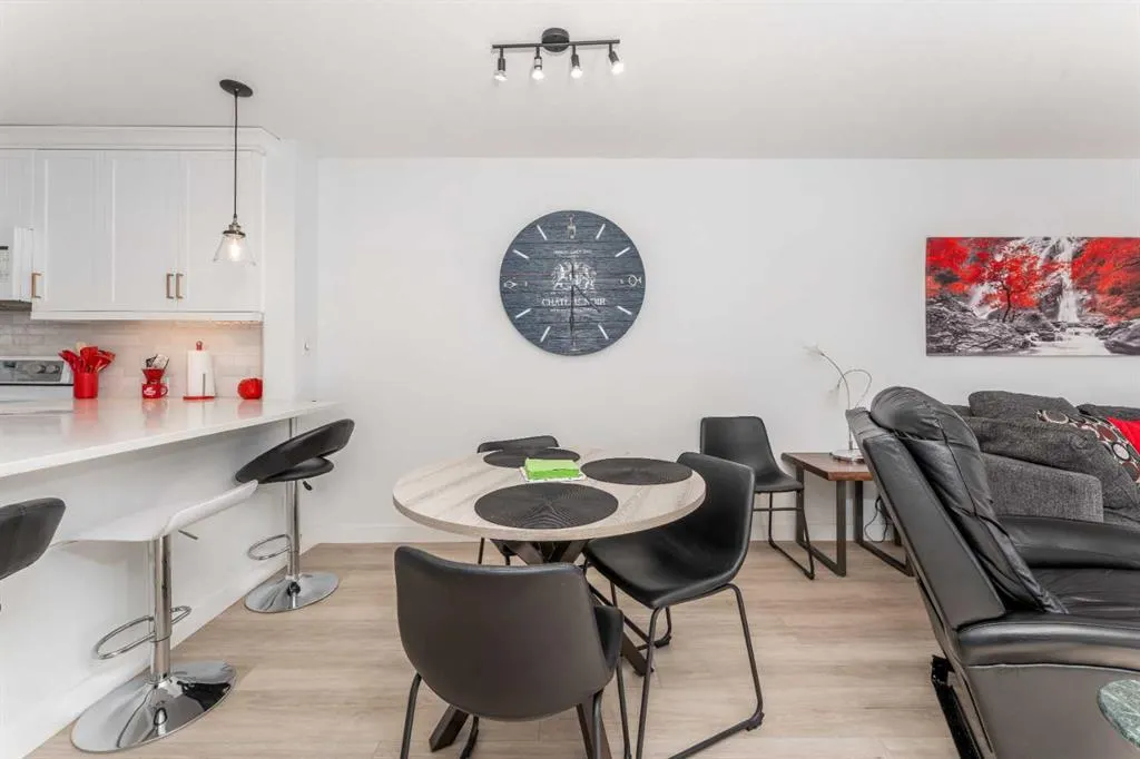 112 Kananaskis Way, #205