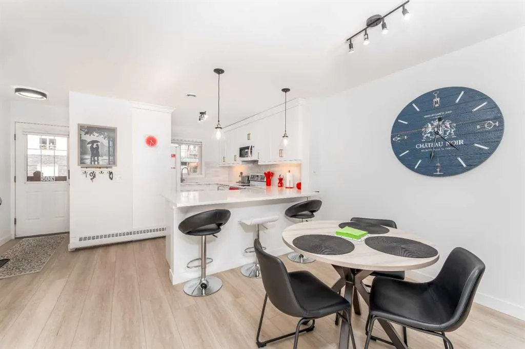 112 Kananaskis Way, #205