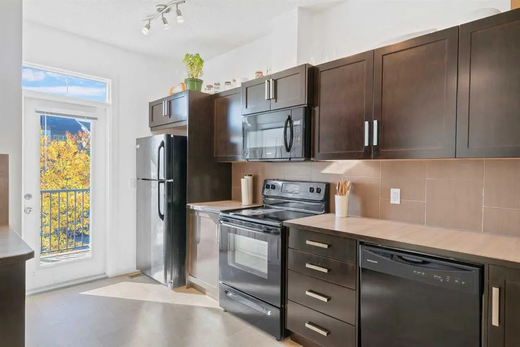 114 New Brighton Landing SE