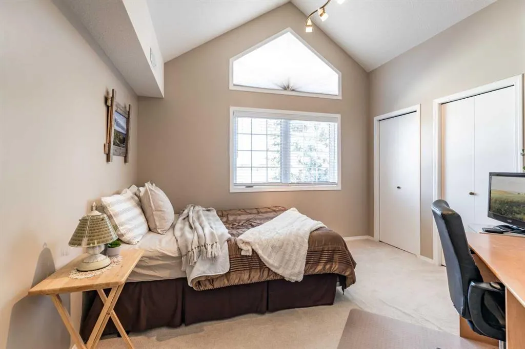 221 Cameron Road SE, #304