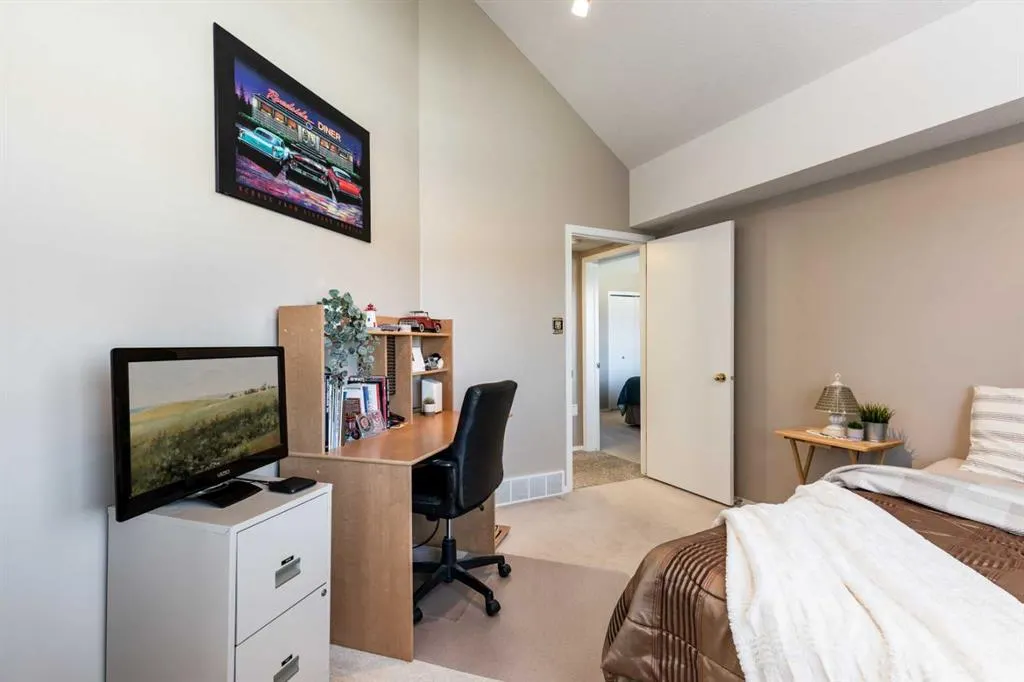 221 Cameron Road SE, #304
